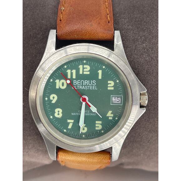 Benrus ultrasteel green vintage Men's Wrist Watch - Picture 1 of 6